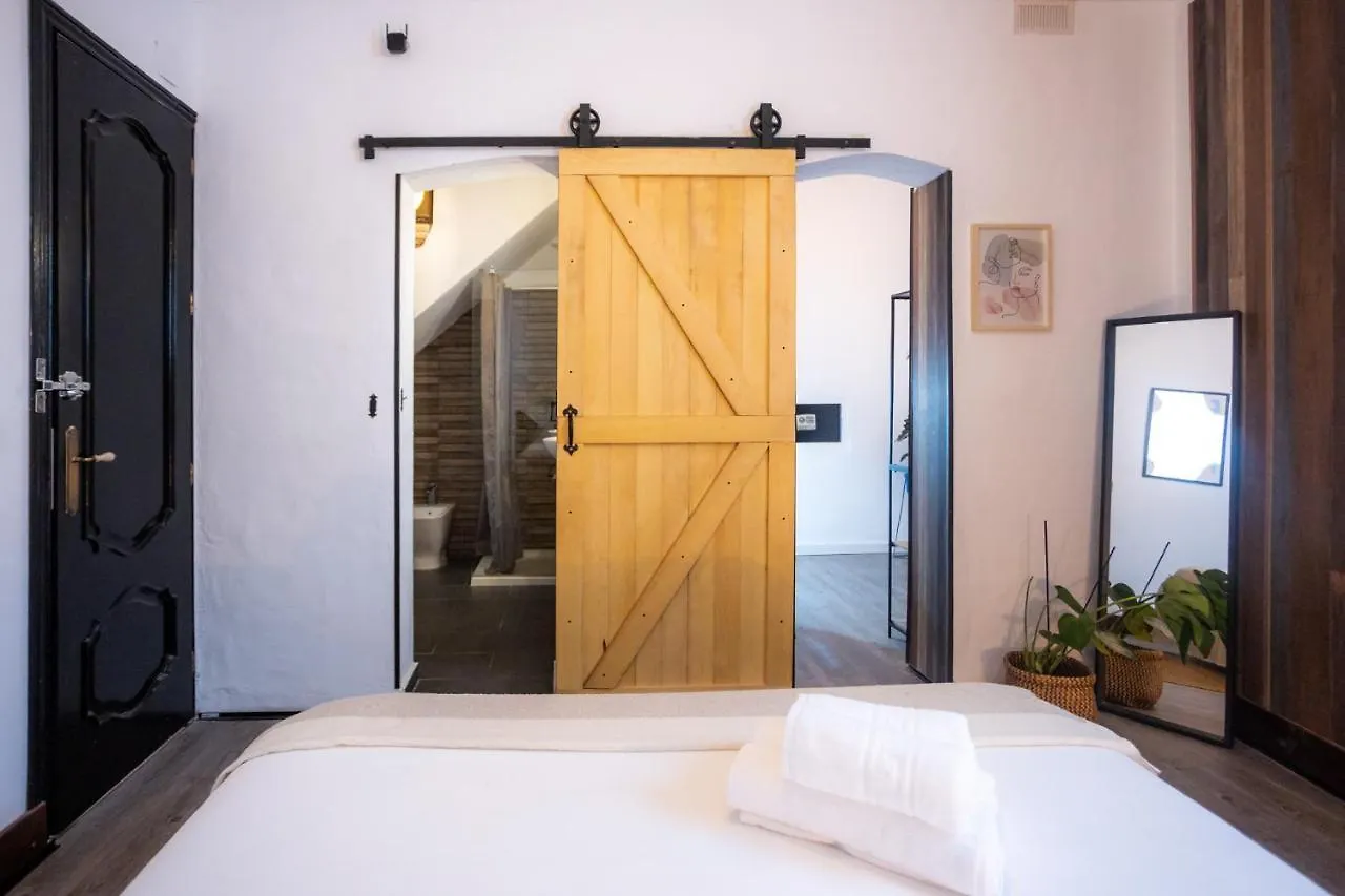 Naim Guest House Malaga Spain