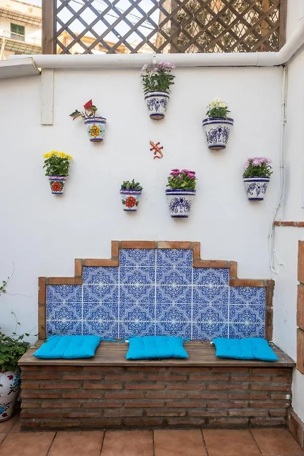 Naim Guest House Malaga